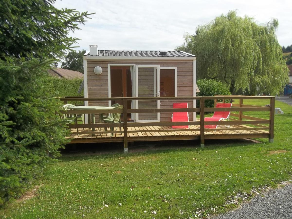 camping aire du gros pré Lesseux Extérieur photo
