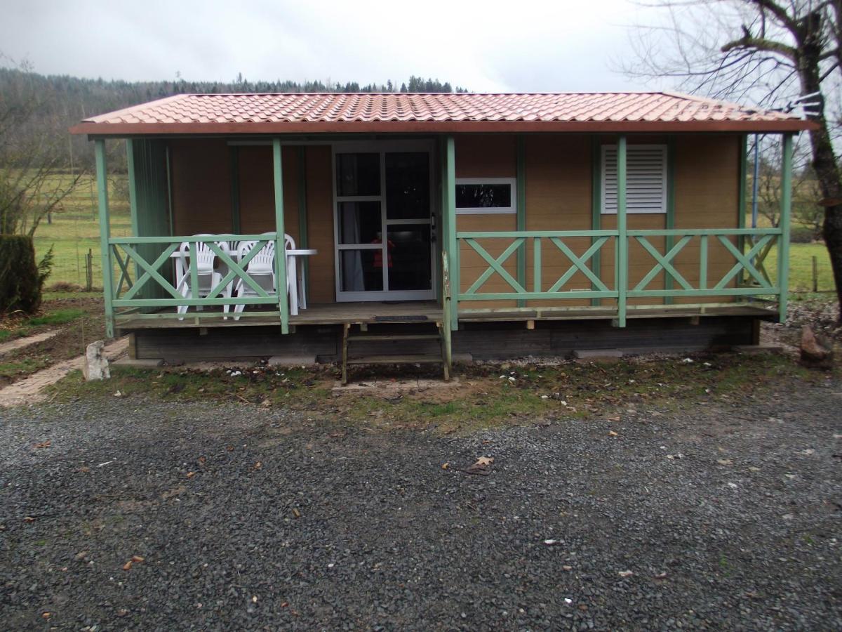 camping aire du gros pré Lesseux Extérieur photo