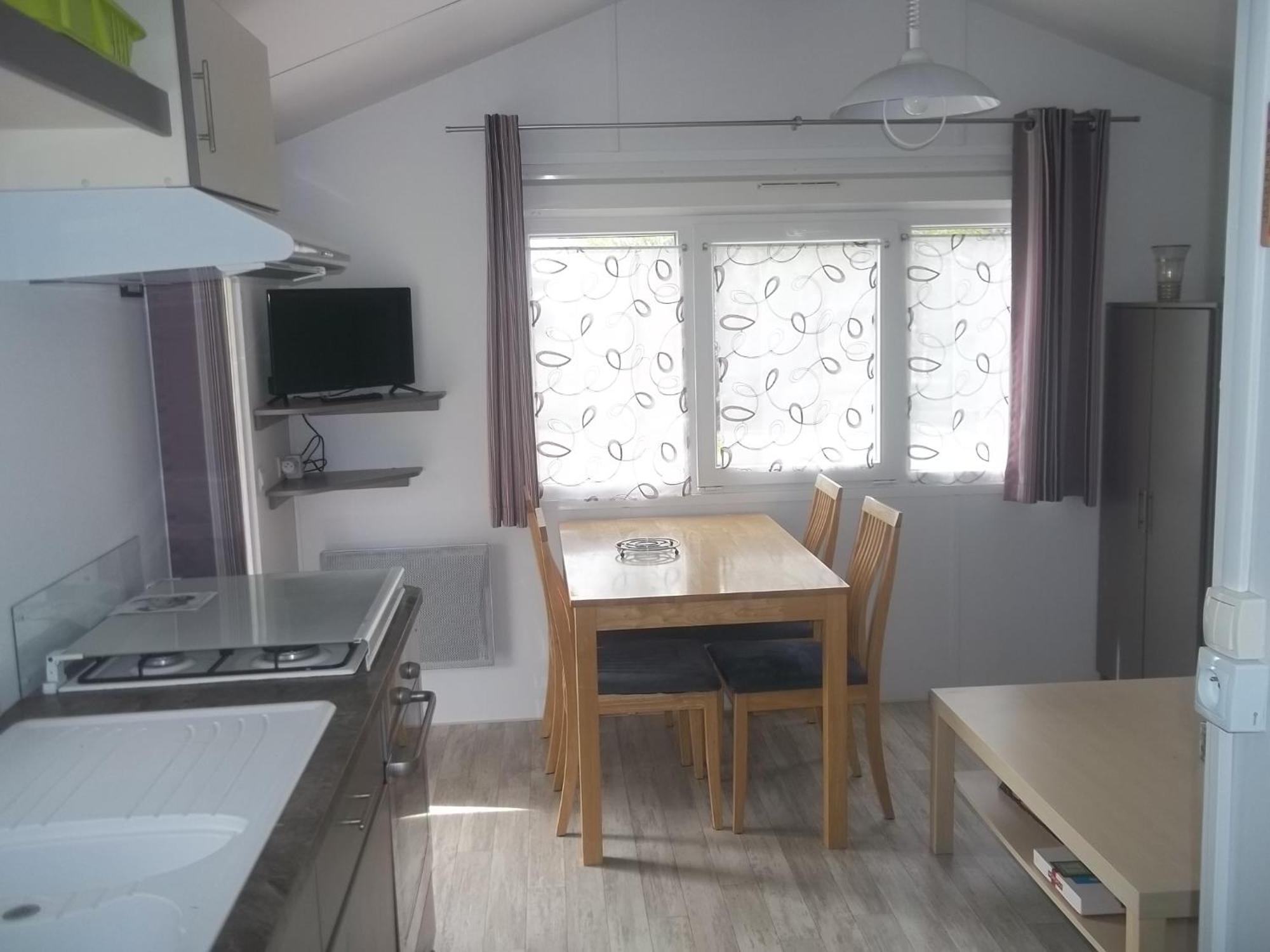 camping aire du gros pré Lesseux Extérieur photo